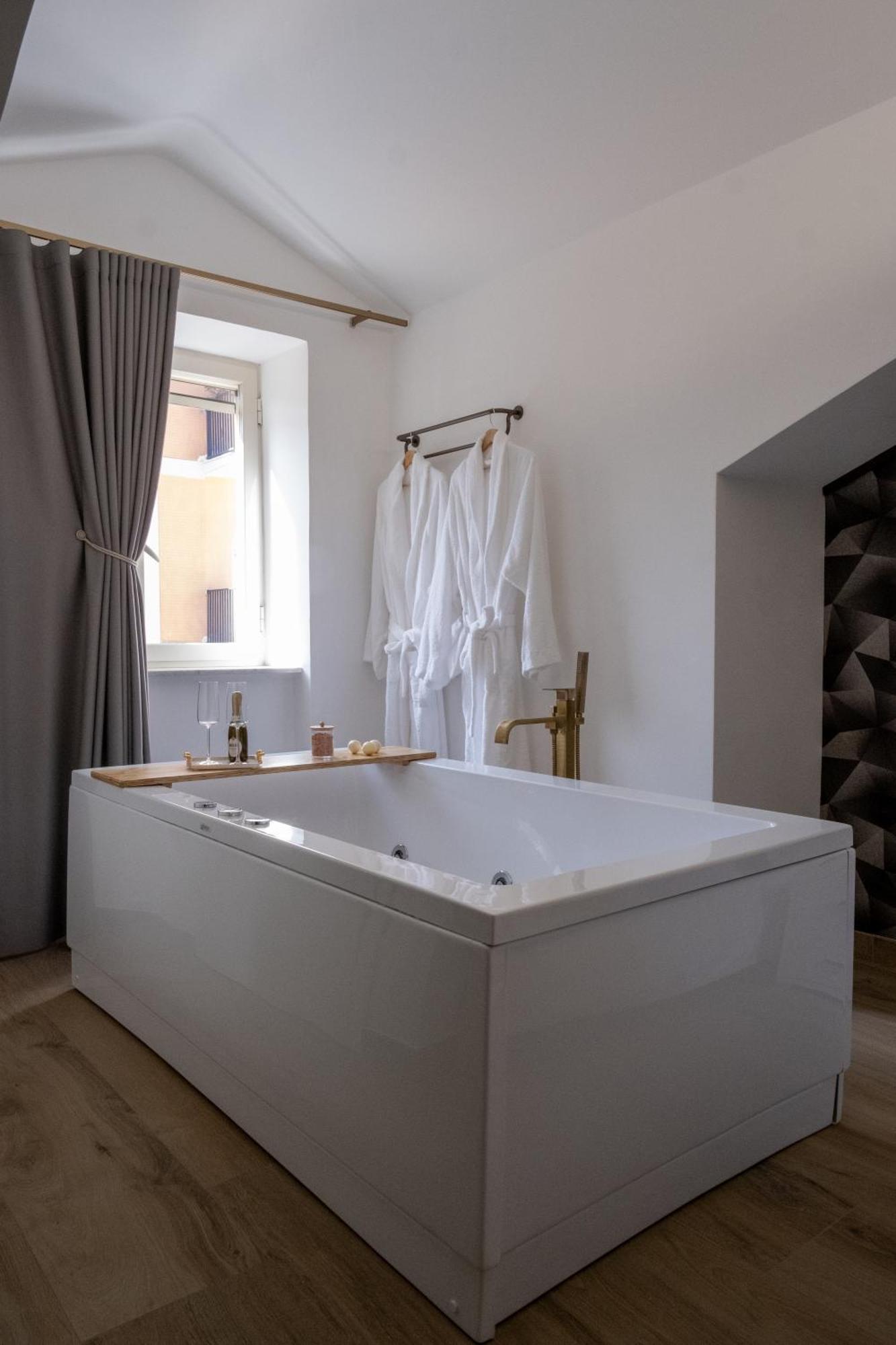Coraline Deluxe Rooms Castellammare di Stabia Exterior foto